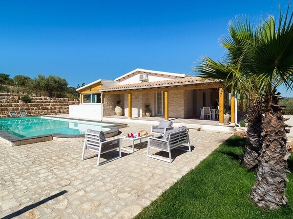 Holiday Villas in Southern Italy: Rent a Luxury Holiday Home